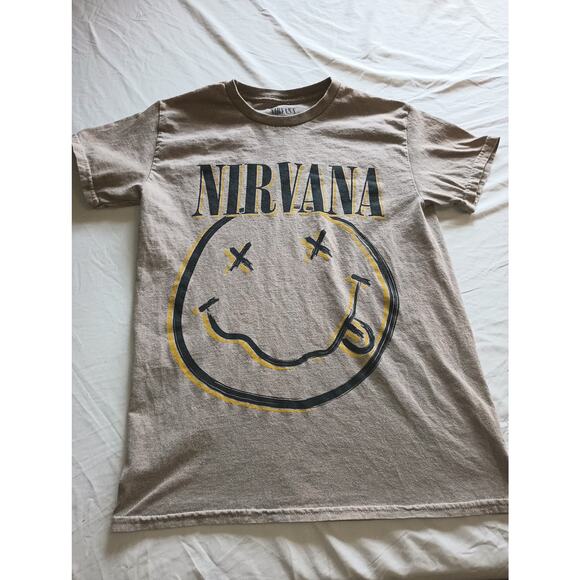 NIRVANA Tops - Nirvana Graphic Band T-Shirt Women Size Small Short sleeve